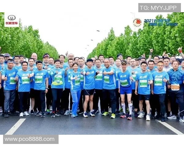 深圳攀岩队的成长历程与城市马拉松的激情碰撞 深圳攀岩队的成长历程与城市马拉松的激情碰撞