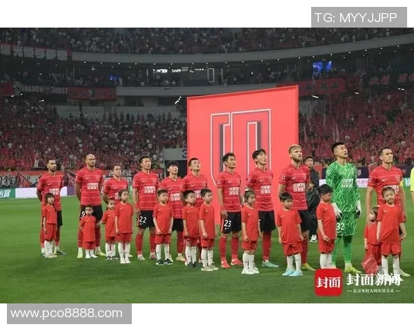 赛后分析：上海足球队与成都足球队的耐力较量与战术启示